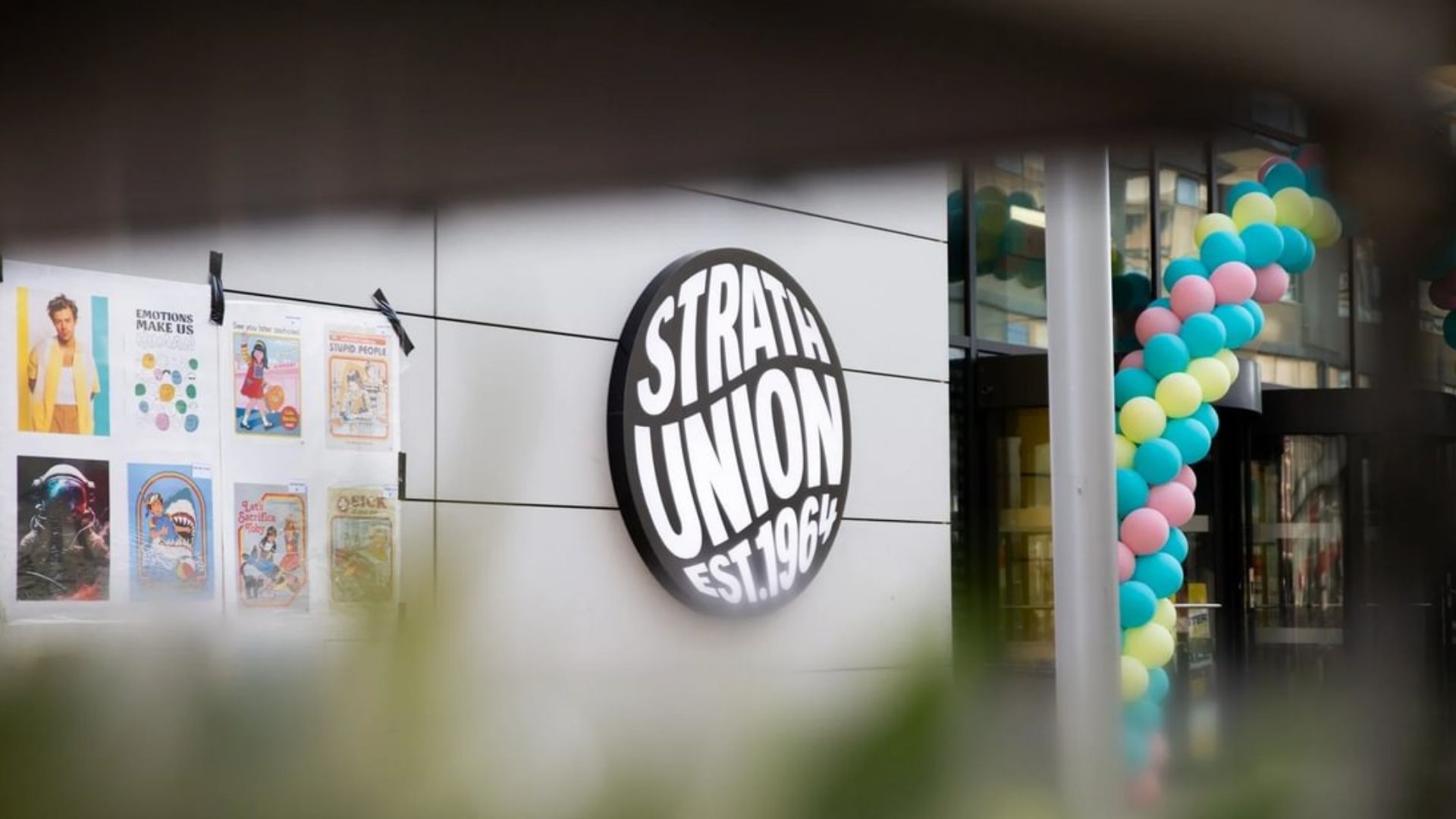 Strath Union logo on outside of building